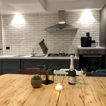 Menouno House Crispiano