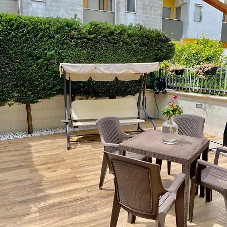 Menouno House * Crispiano
