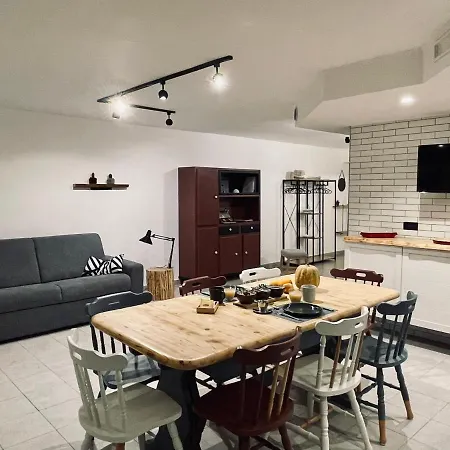 Menouno House * Crispiano