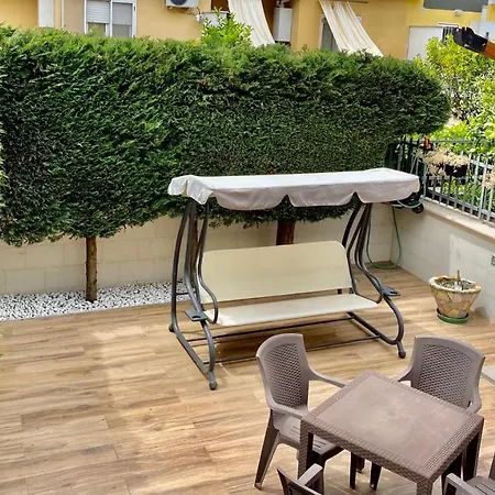 Menouno House דירה